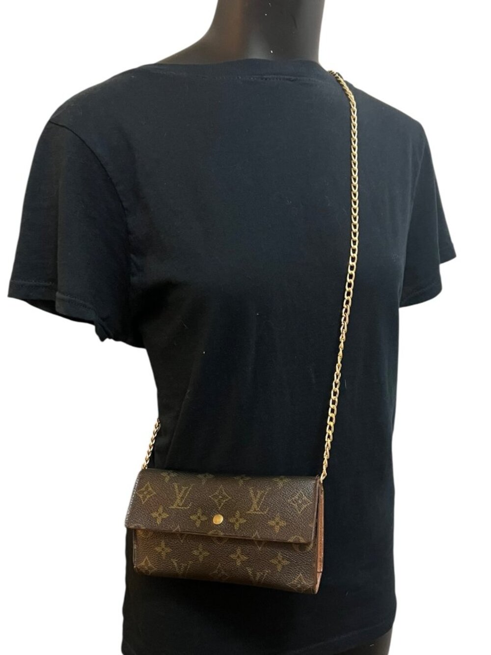 Vintage Louis Vuitton Monogram Canvas Crossbody Bifold Wallet Gold Chain Strap - Picture 2 of 8